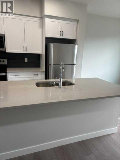 619 Savanna Crescent NE — photo 10