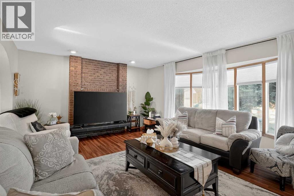 247 Templewood Road NE — photo 11