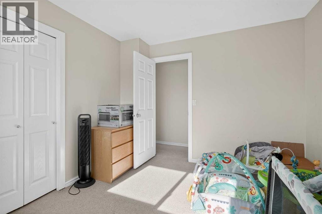 247 Templewood Road NE — photo 38