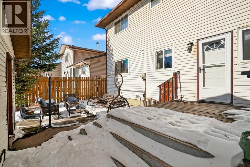 247 Templewood Road NE — photo 40