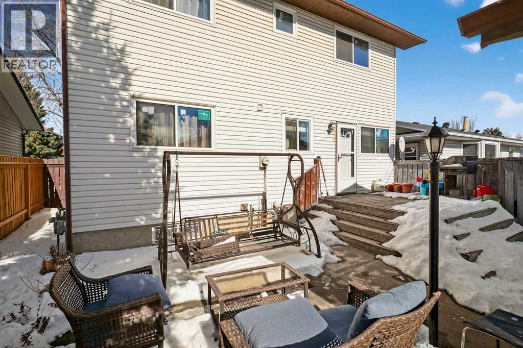 247 Templewood Road NE — photo 22