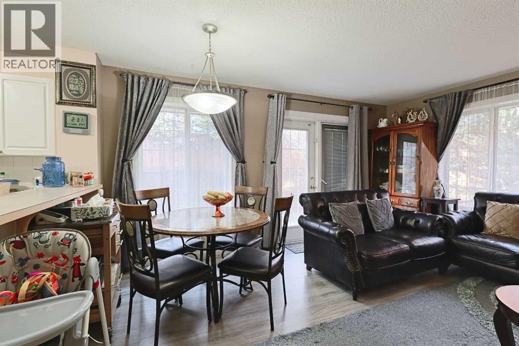 501 Coral Cove NE — photo 11