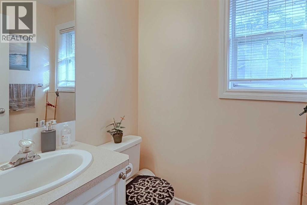 501 Coral Cove NE — photo 12