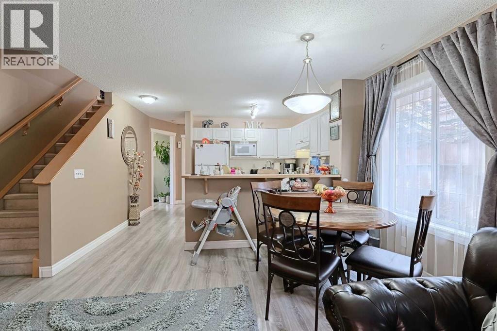 501 Coral Cove NE — photo 8