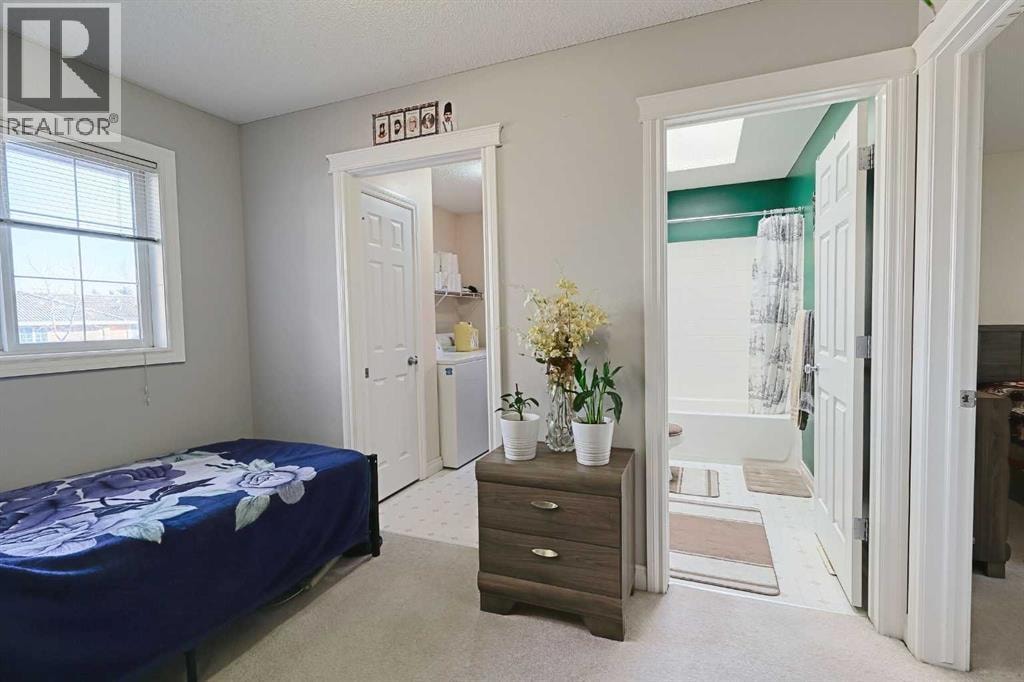 501 Coral Cove NE — photo 24