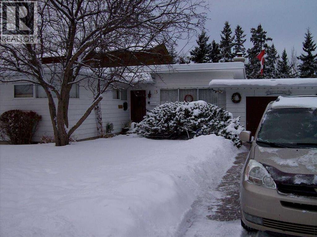 15 Glenview Drive SW — photo 2