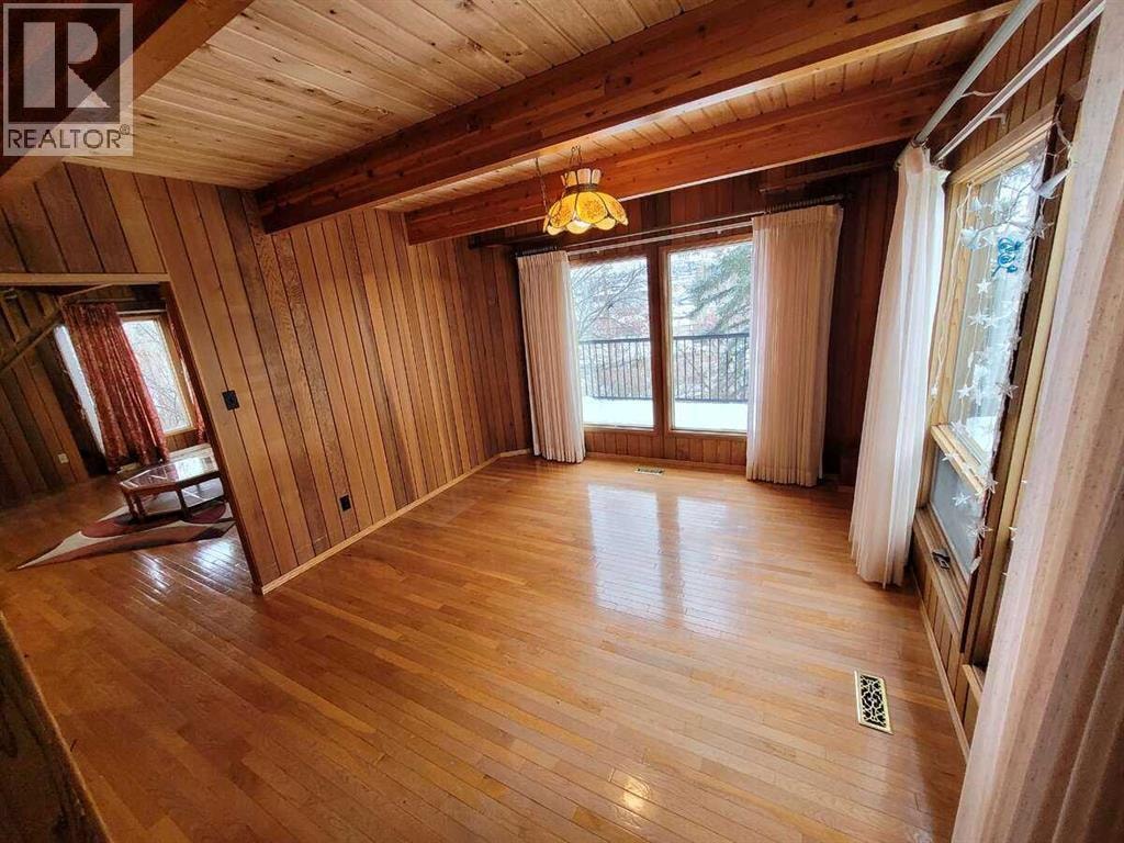 15 Glenview Drive SW — photo 18