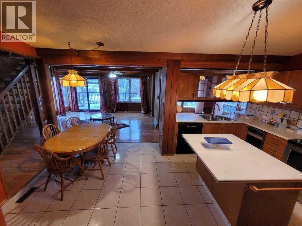 15 Glenview Drive SW — photo 21