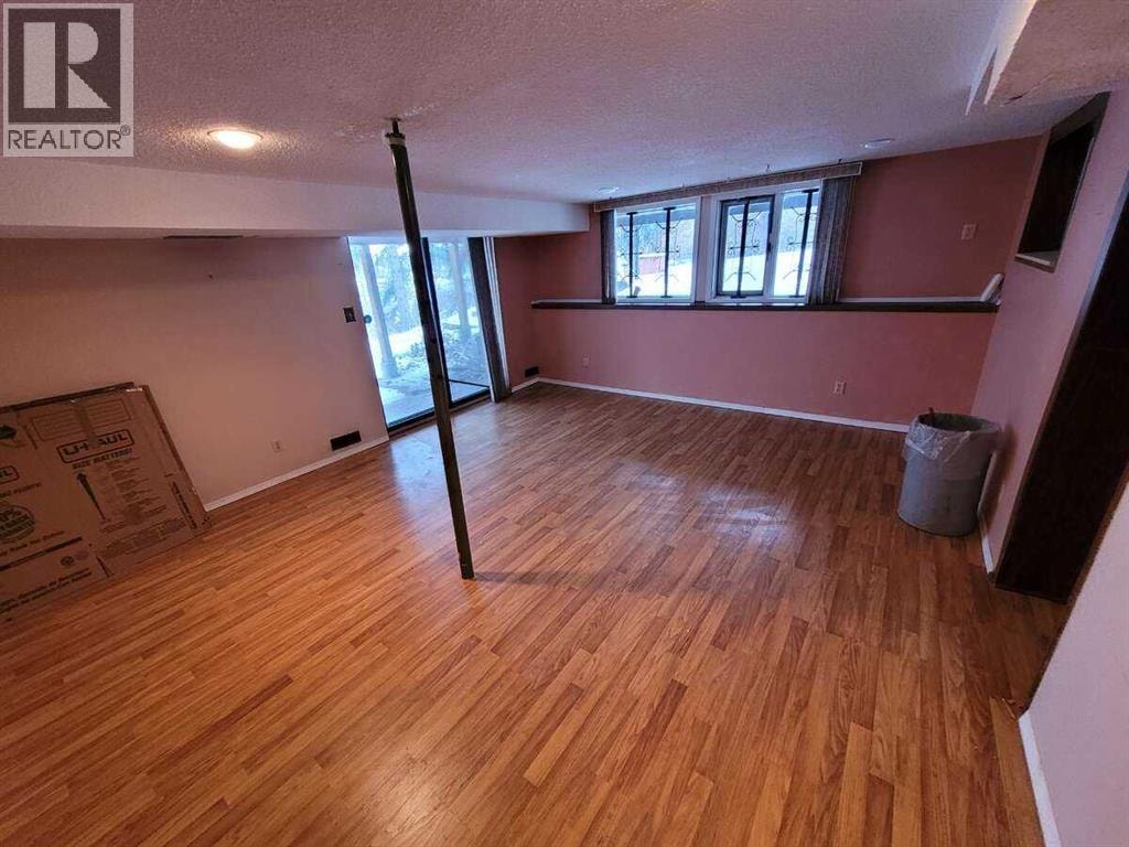 15 Glenview Drive SW — photo 23
