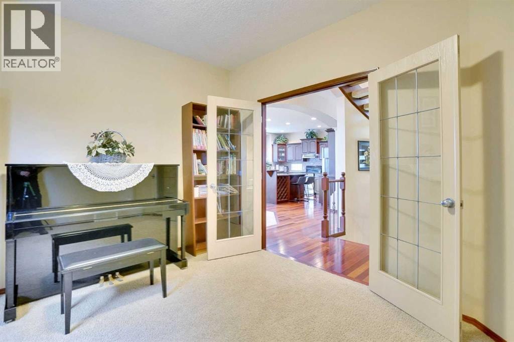 160 Tremblant Way SW — photo 14