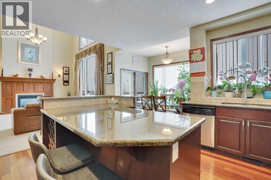 160 Tremblant Way SW — photo 6