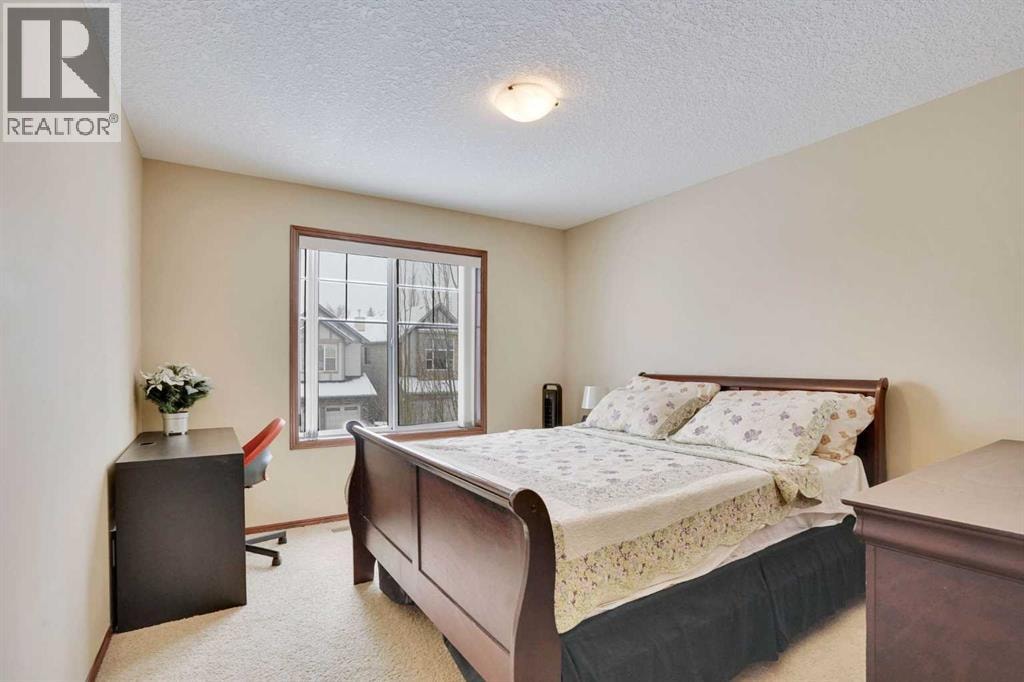 160 Tremblant Way SW — photo 28
