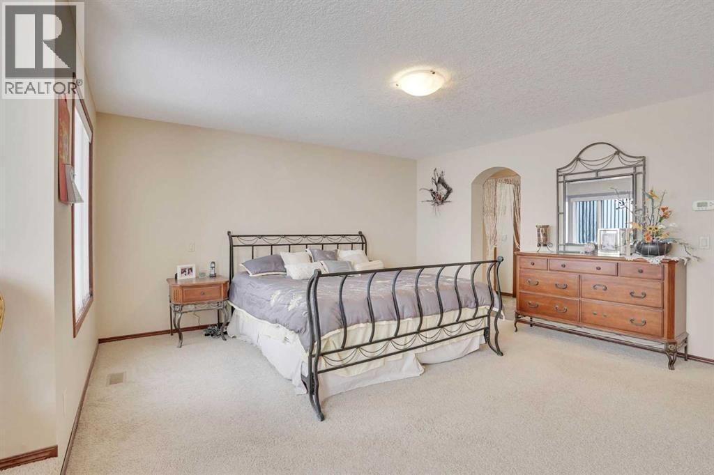 160 Tremblant Way SW — photo 19