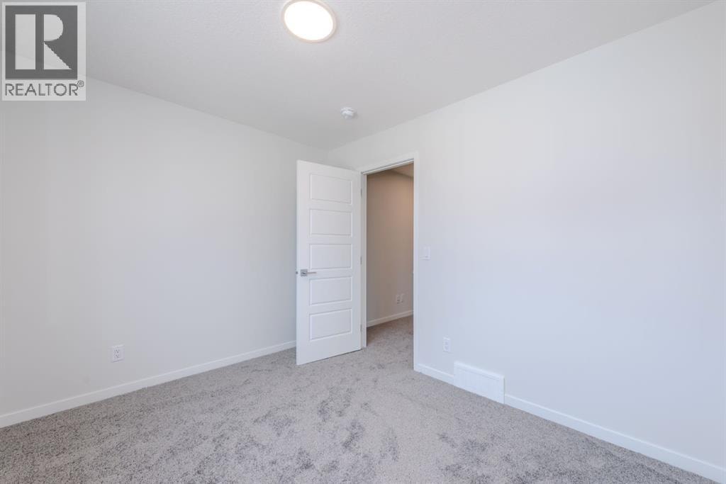 90 Edith Green NW — photo 14