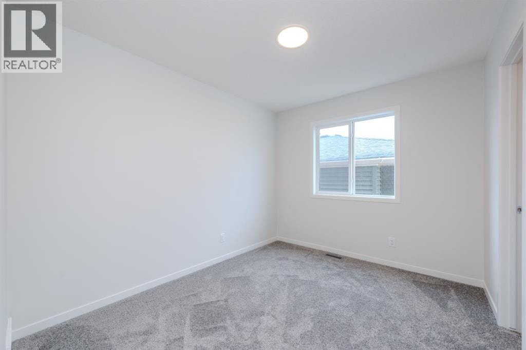90 Edith Green NW — photo 15