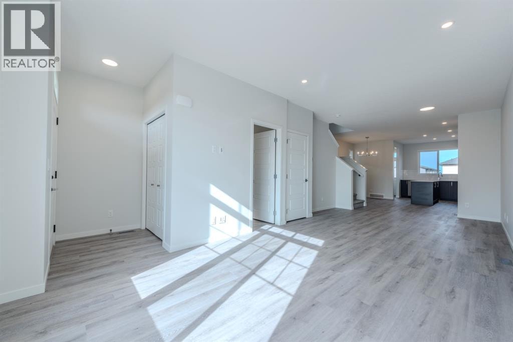 90 Edith Green NW — photo 8