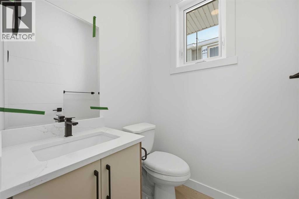 8814 48 Street NE — photo 11