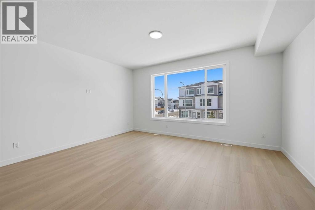8814 48 Street NE — photo 25