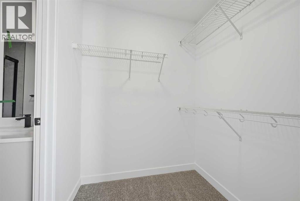 8814 48 Street NE — photo 33