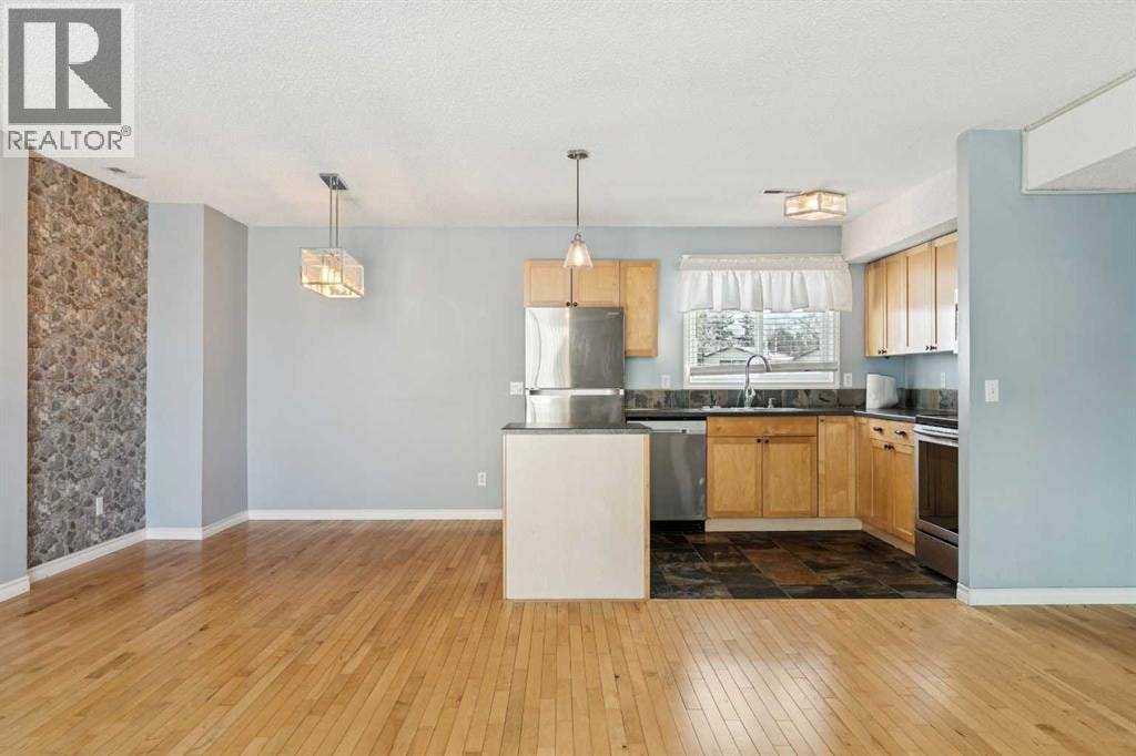 1104, 1540 29 Street NW — photo 3