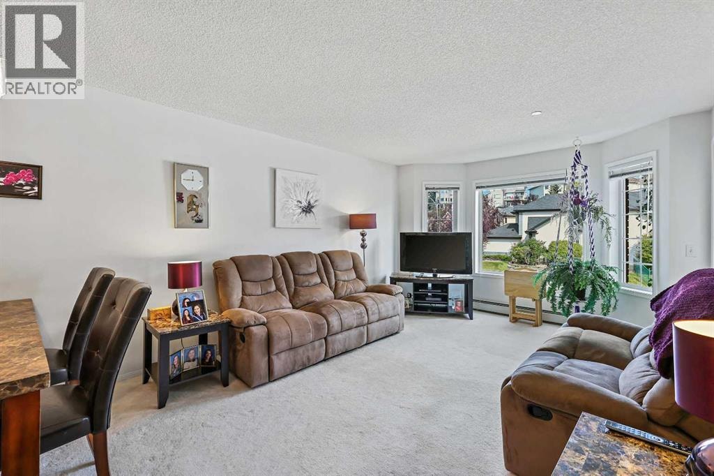 1206 Sienna Park Green SW — photo 4