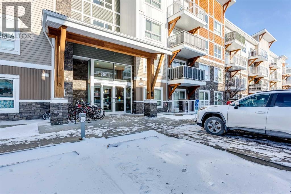 5407, 302 Skyview Ranch Drive NE — photo 3