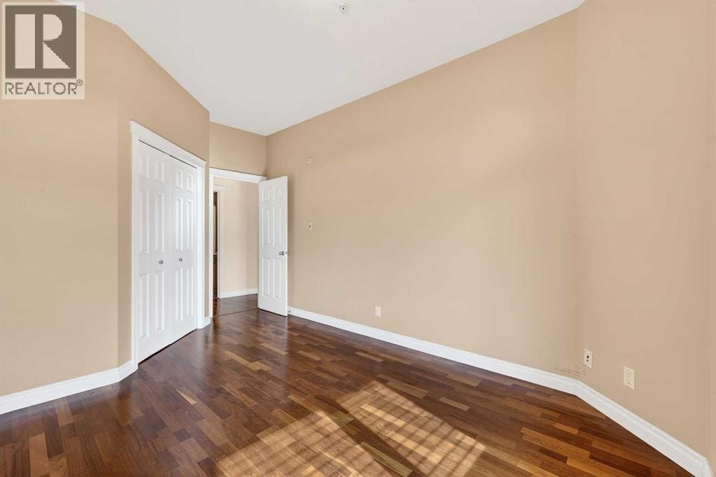 7304, 14 Hemlock Crescent SW — photo 17