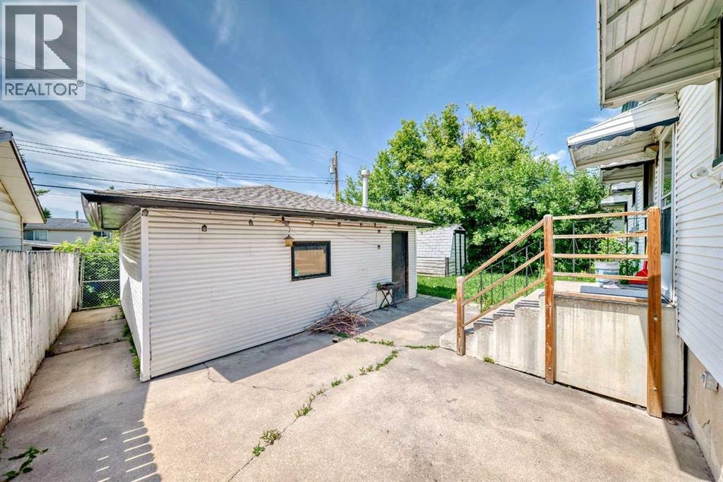627 Fortalice Crescent SE — photo 27