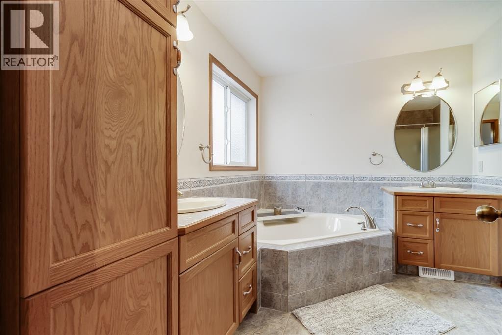 45 Thornfield Close SE — photo 15