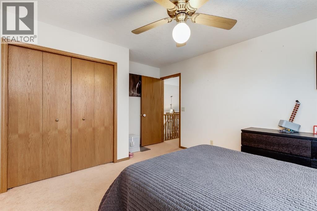 45 Thornfield Close SE — photo 19