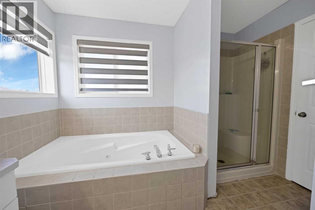 218 Saddlefield Place NE — photo 28