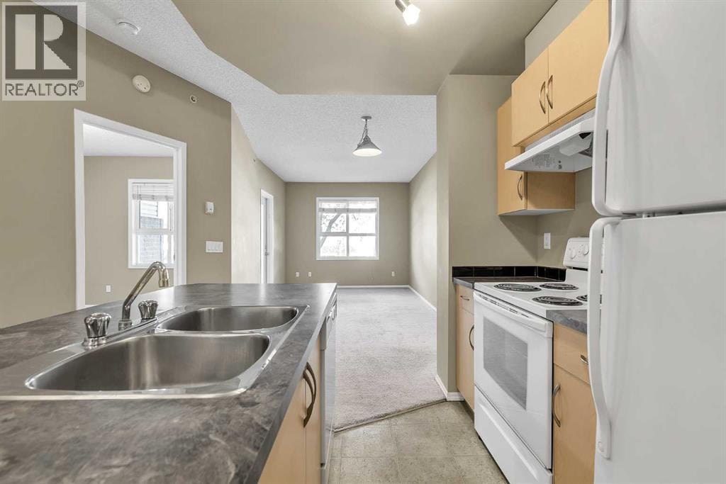 1103, 73 Erin Woods Court SE — photo 3