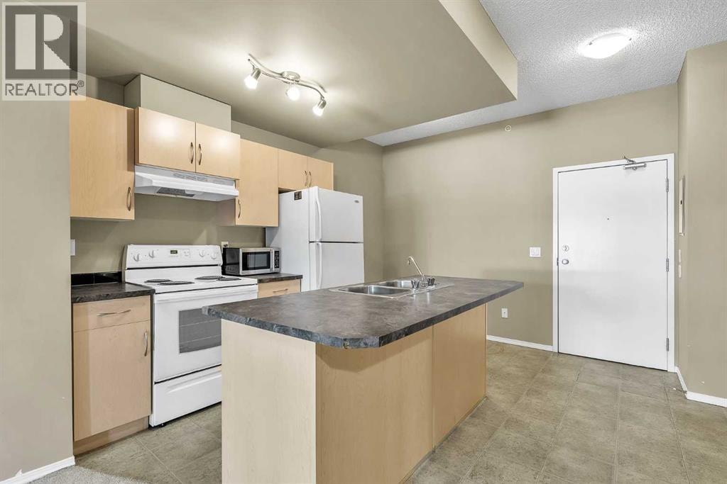 1103, 73 Erin Woods Court SE — photo 4