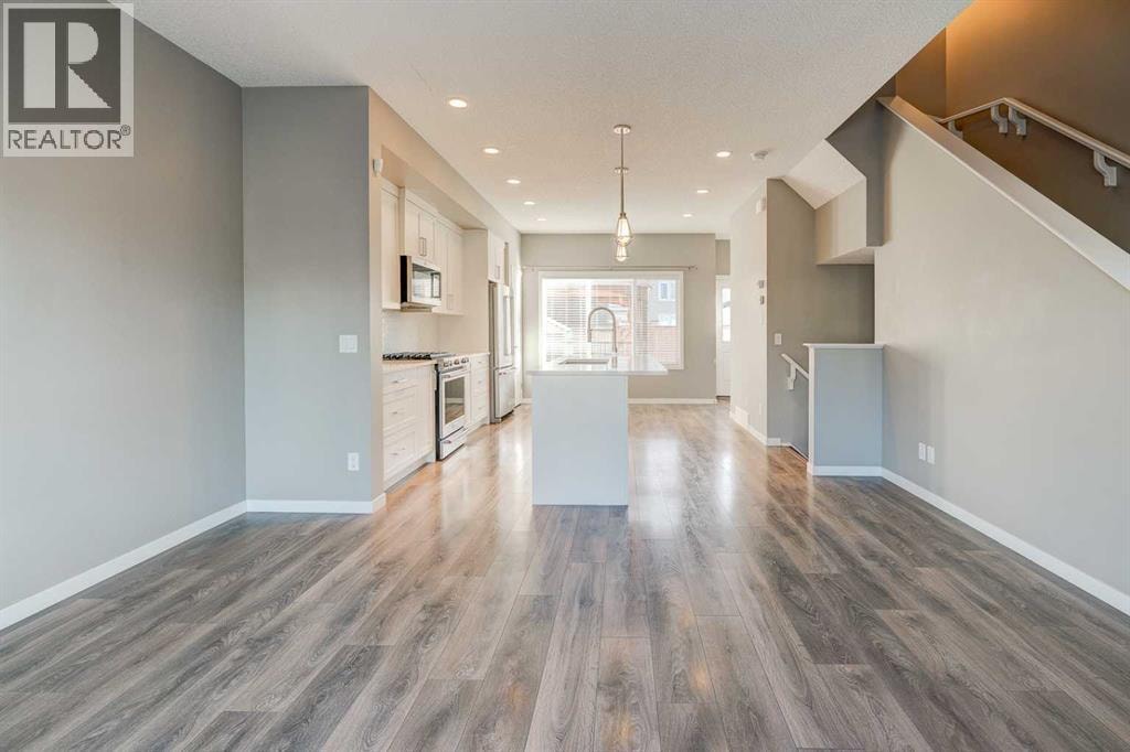 198 Masters Avenue SE — photo 5