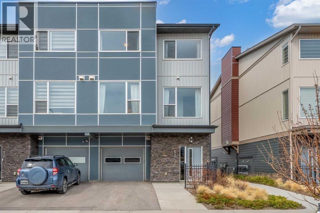 52 Saddlestone Drive NE — photo 1