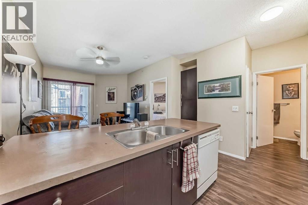 3309, 73 Erin Woods Court SE — photo 7