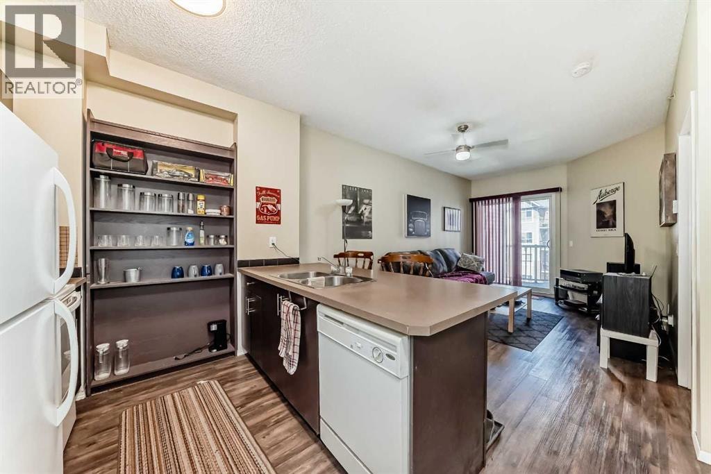 3309, 73 Erin Woods Court SE — photo 5