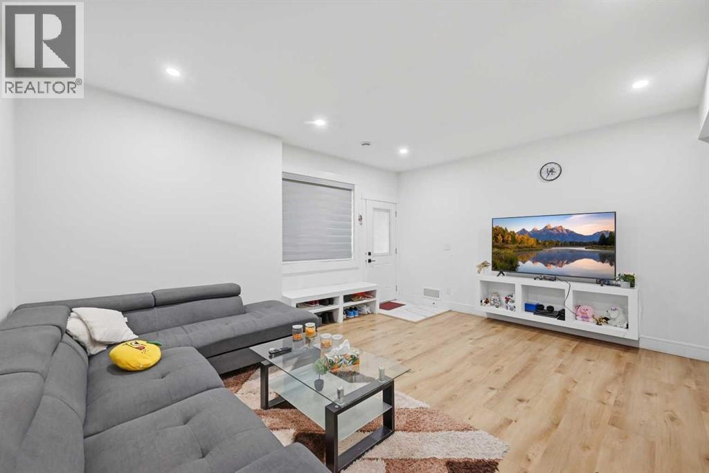 4942 84 Avenue NE — photo 48