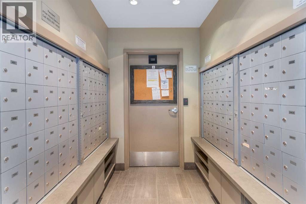 707, 77 Spruce Place SW — photo 4