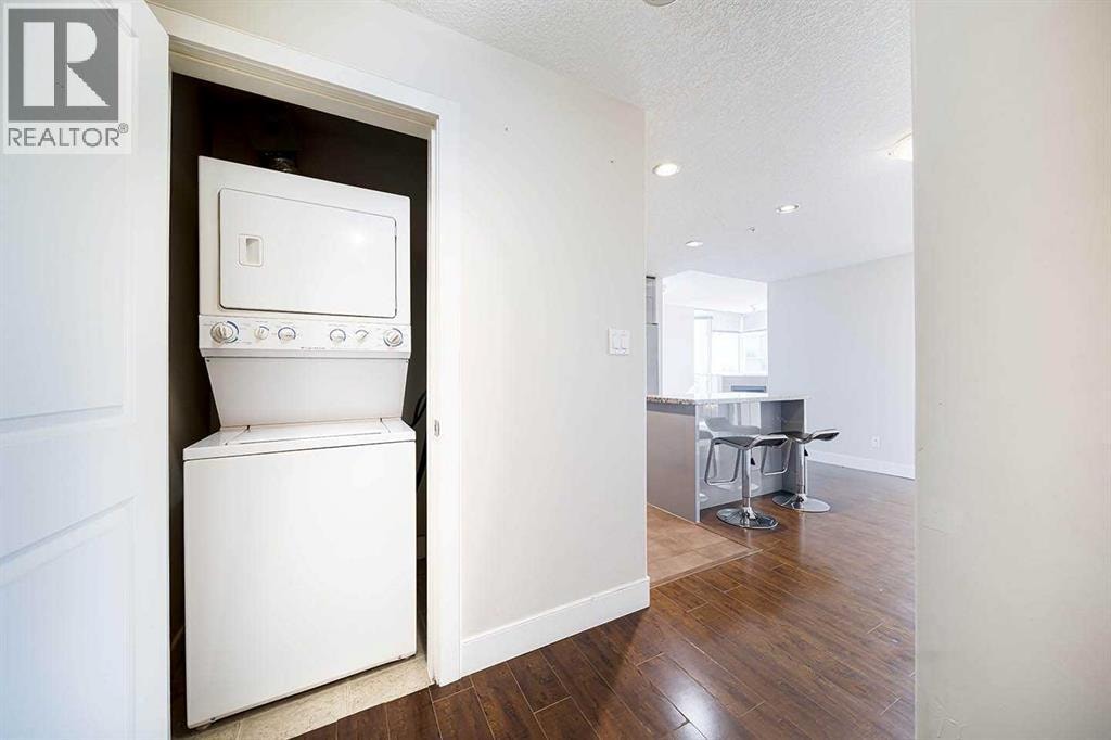 707, 77 Spruce Place SW — photo 11