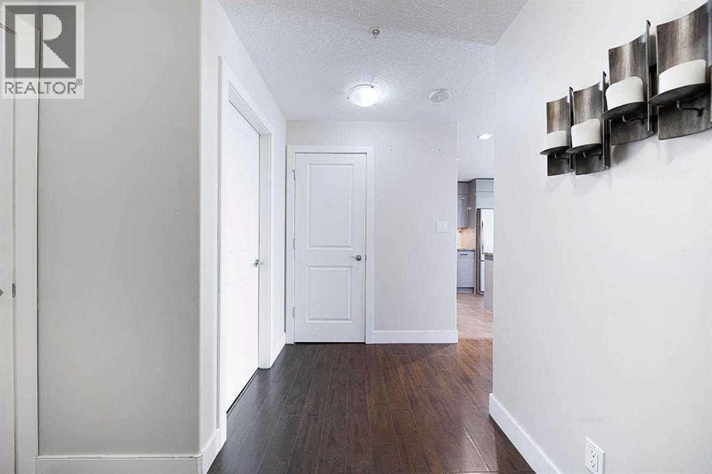 707, 77 Spruce Place SW — photo 9