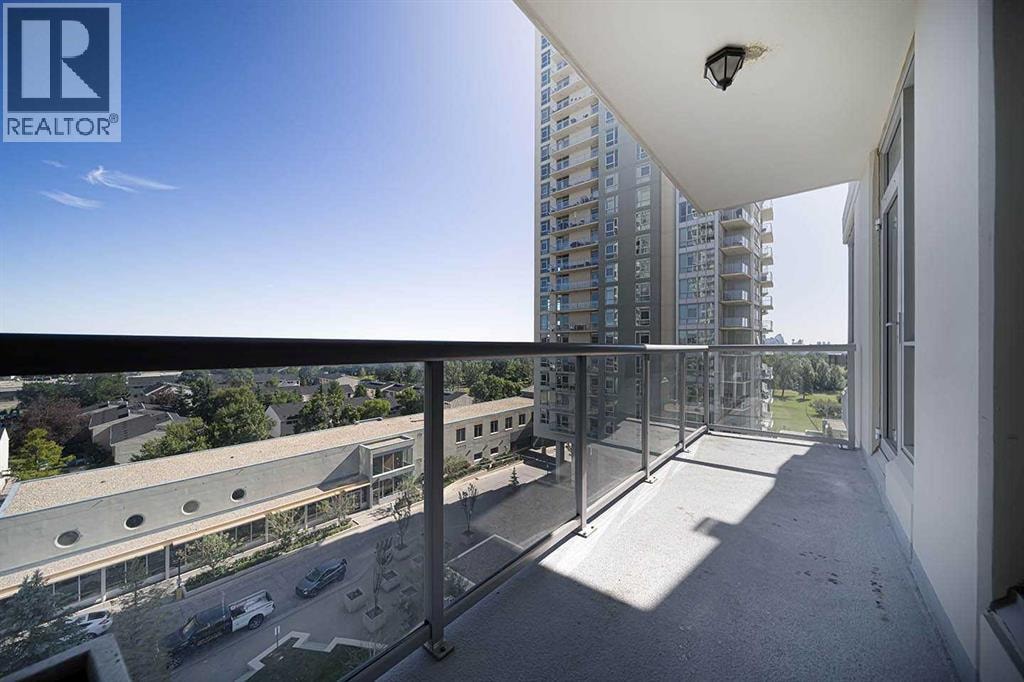 707, 77 Spruce Place SW — photo 27