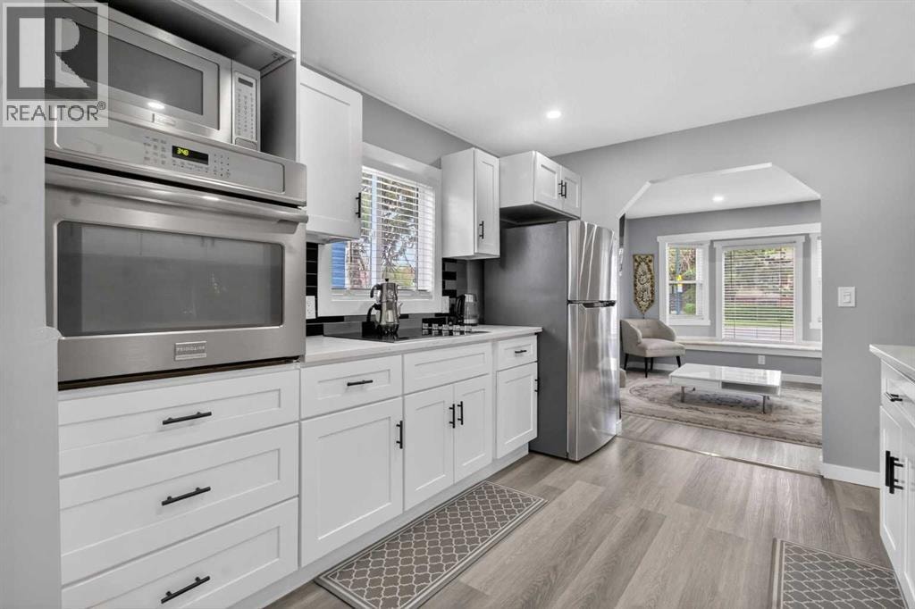 2418 27 Street SE — photo 25