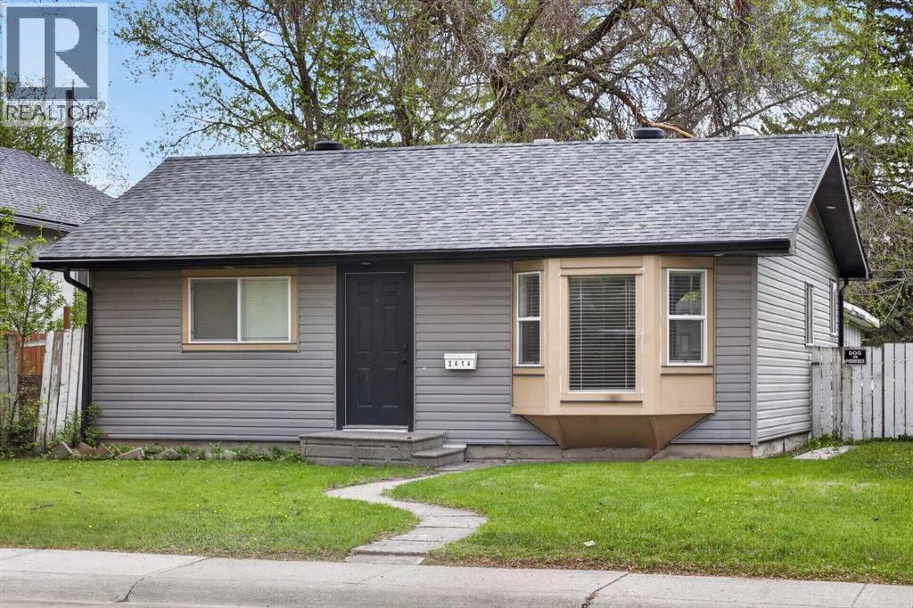 2418 & 2414 27 Street SE — photo 38