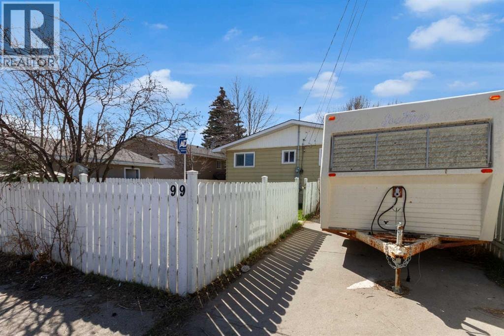 99 Dovercliffe Way SE — photo 30