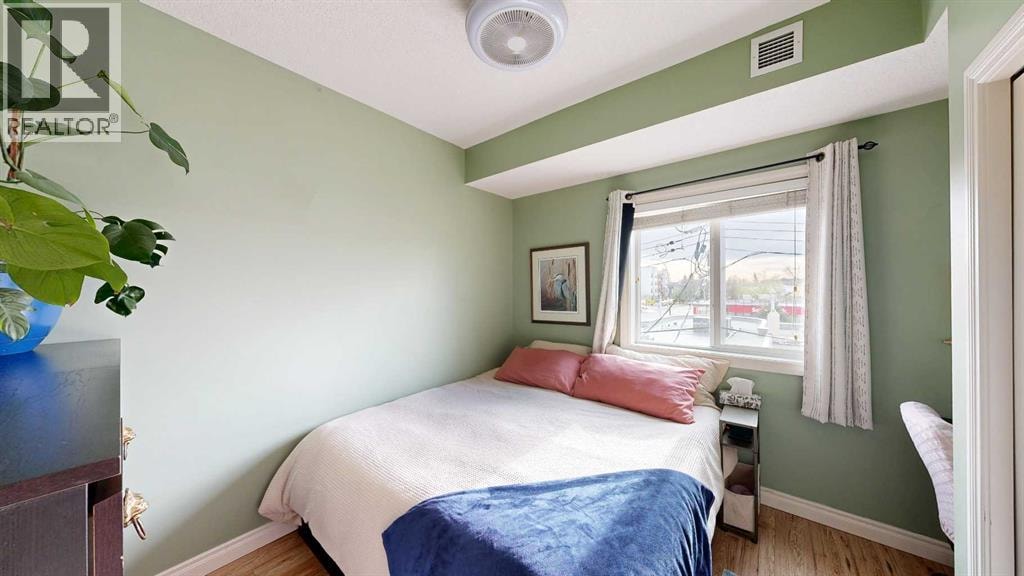 301, 110 12 Avenue NE — photo 18