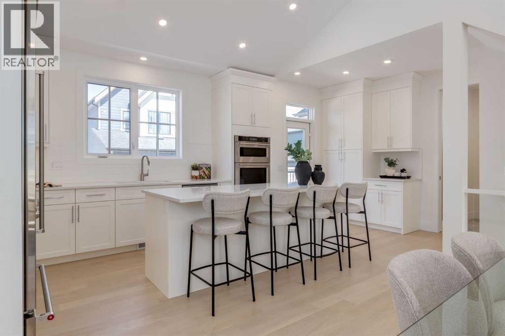 90 Treeline Gardens SW — photo 17
