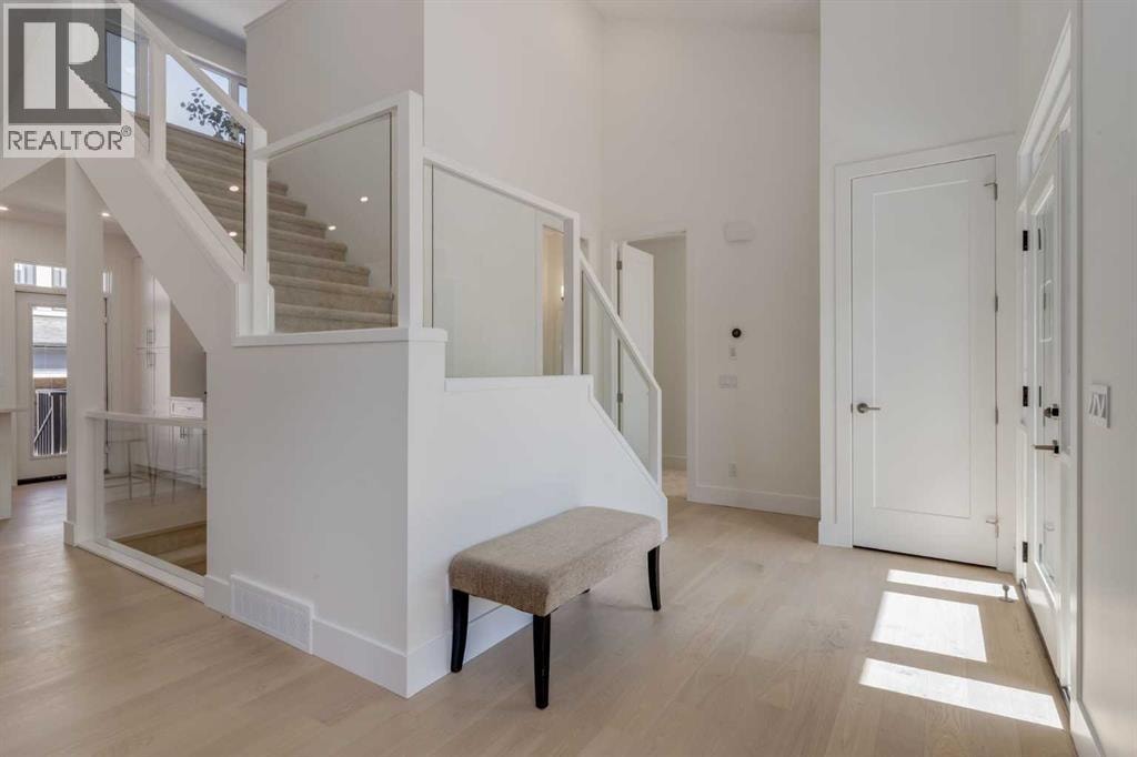 90 Treeline Gardens SW — photo 25