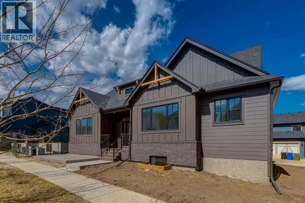 90 Treeline Gardens SW — photo 3
