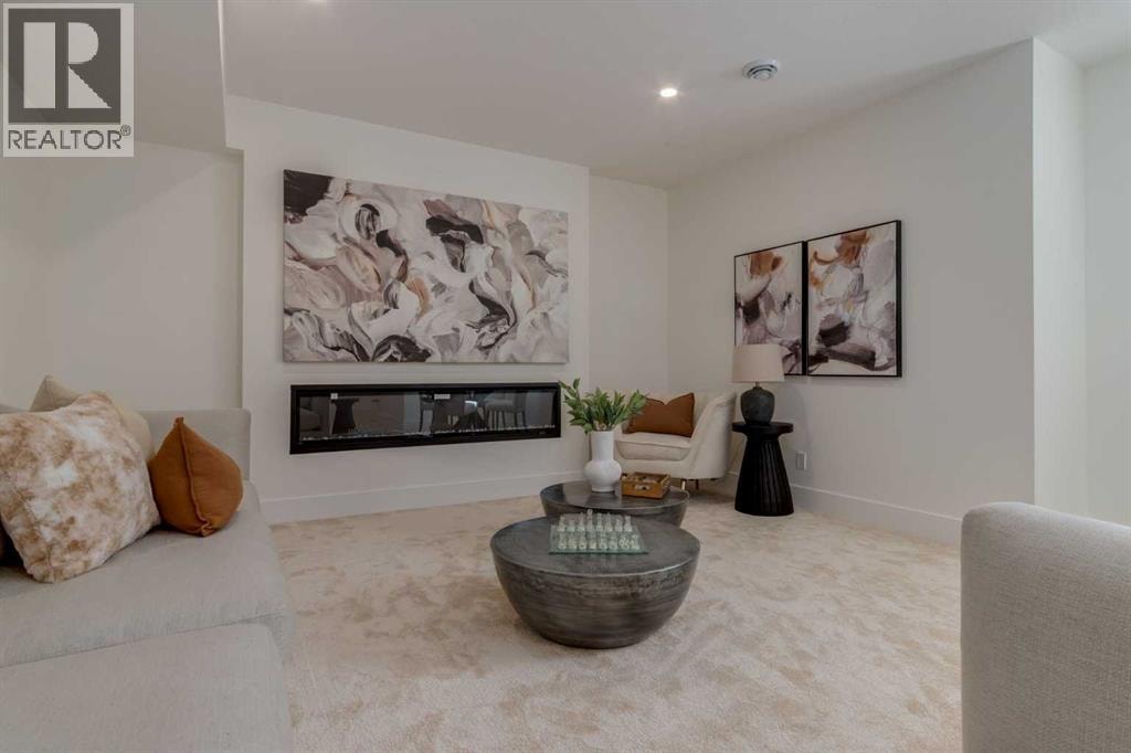 90 Treeline Gardens SW — photo 38